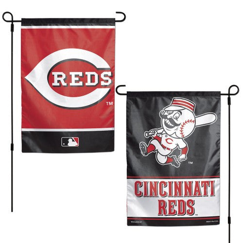 Cincinnati Reds Garden Flag